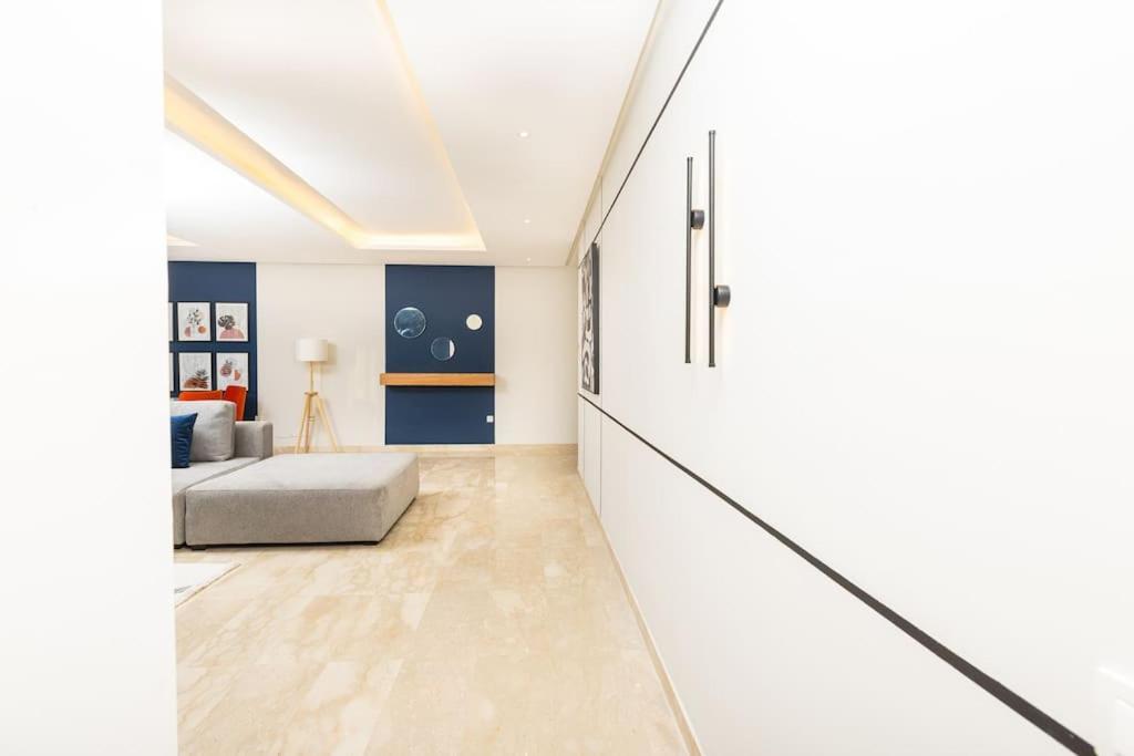 Апартаменты Modern 2Br Retreat In Marina Sale Luxury Living Hajja Экстерьер фото