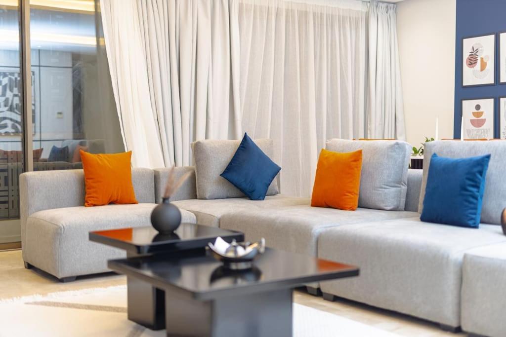 Апартаменты Modern 2Br Retreat In Marina Sale Luxury Living Hajja Экстерьер фото